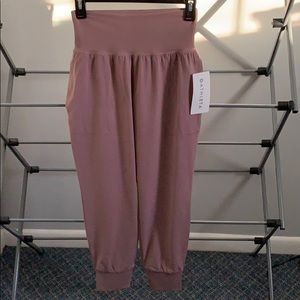 Athleta Salutation jogger in powervita.